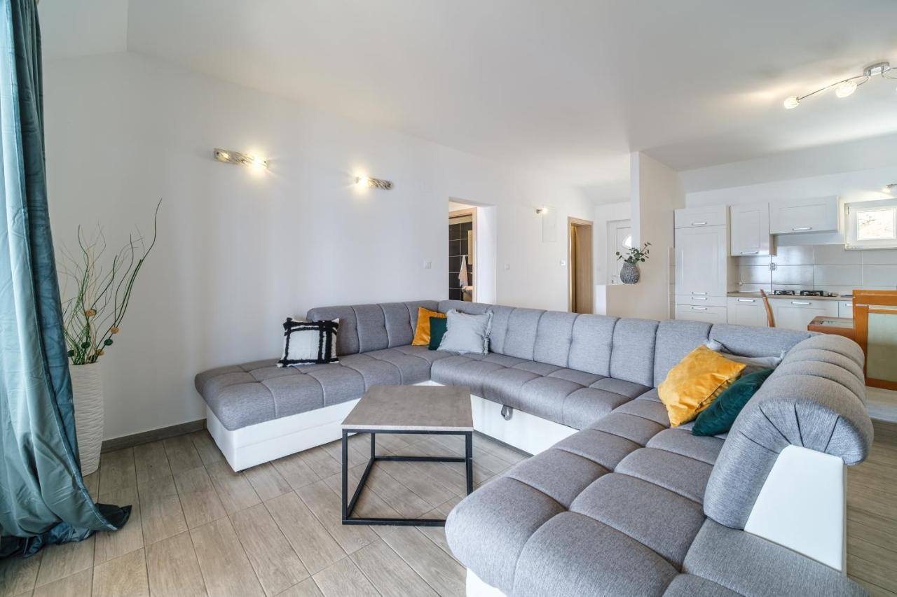 Rooms Plaza Divuje Murvica  Exterior photo